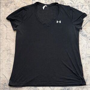 Under Armour Women's Black Short Sleeve Tee